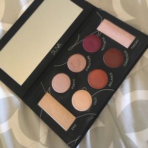 Protégé eye and face palette